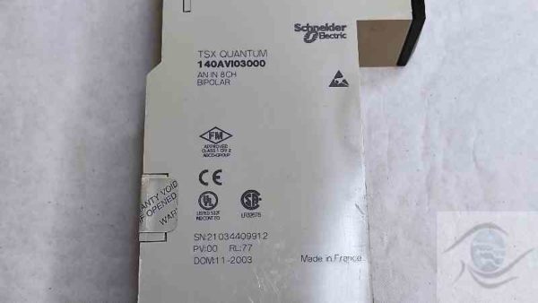 Vue de la précision et fiabilité du module 140AVI03000