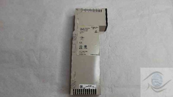 Installation du module 140DDO35300 dans un système industriel