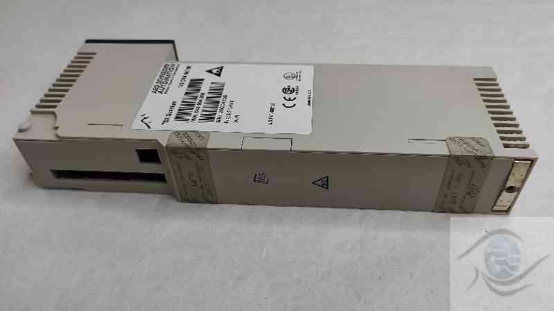 140DRA84000 SCHNEIDER 4 Photo SCHNEIDER 140DRA84000 en fonctionnement