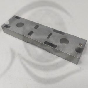 Photo de l'embase utilisée dans un environnement industriel