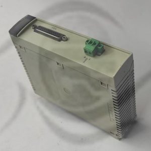 Photo de module TSXASY800 utilisé dans la gestion de machines industrielles