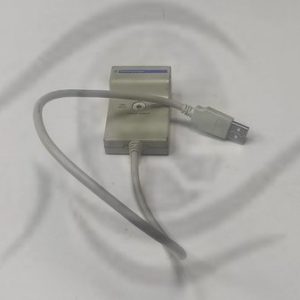 Photo de l'adaptateur Telemecanique TSXCUSB485, compatible avec divers dispositifs
