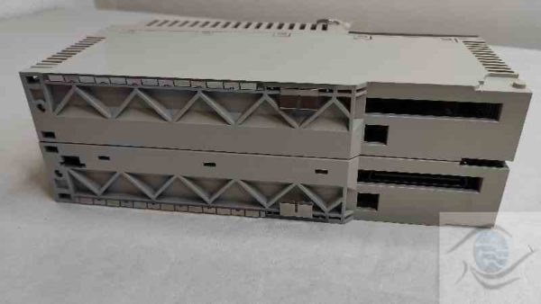 Schneider Electric 140CPU67160 en environnement industriel