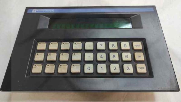 Composant spécifique XBTA421010 pour systèmes de contrôle