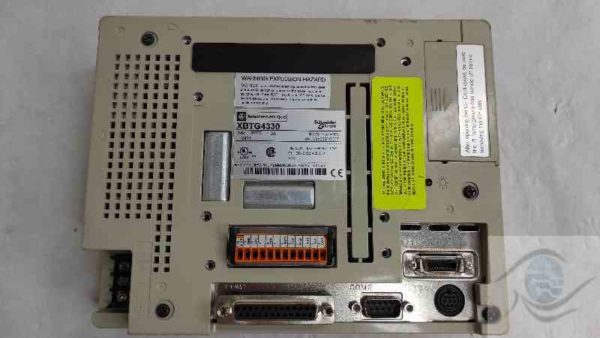 Exemple d'installation du XBTG4330 en milieu industriel